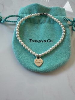 Tiffany & Co. Pearl bracelet