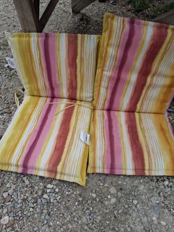 4 Patio Chairs cushions
