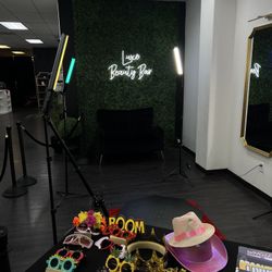 ✨ 360 Photobooth + Accessories Bundle – Lightly Used, Ready for Events! ✨