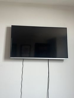 40inch Toshiba Tv W/ Fire Stick Attachment 
