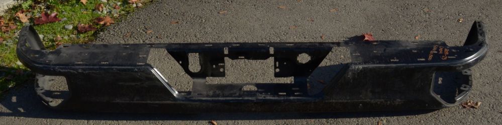 USED REF#M107 || 2019-2023 CHEVROLET SILVERADO 1500 || REAR METAL BUMPER COVER ONLY