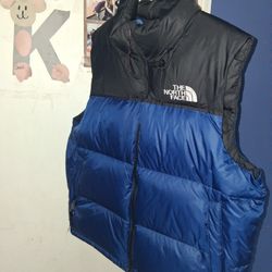 The North Face  Mens 1996 Retro Nuptse Vest  Size :XL