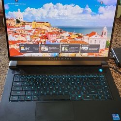 DELL Alienware M15 R7  15" Black Gaming Laptop