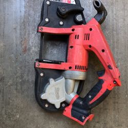 Milwaukee M18 Compact Band Saw