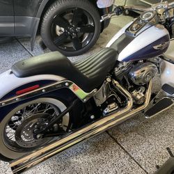 Harley Davidson Deluxe 
