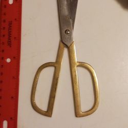 Variety Of Vintage Scissors 