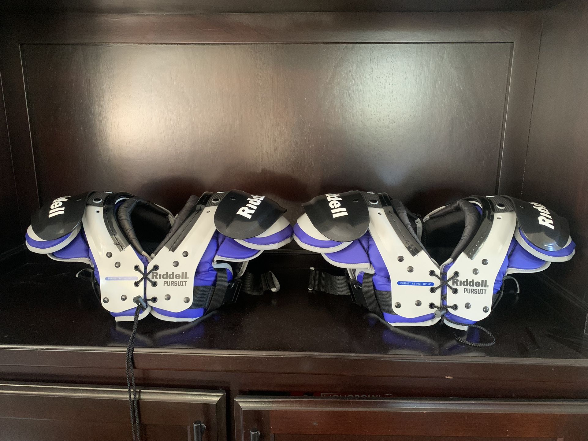 RIDDELL  PURSUIT  YOUTH XS FOOTBALL SHOULDER PADS