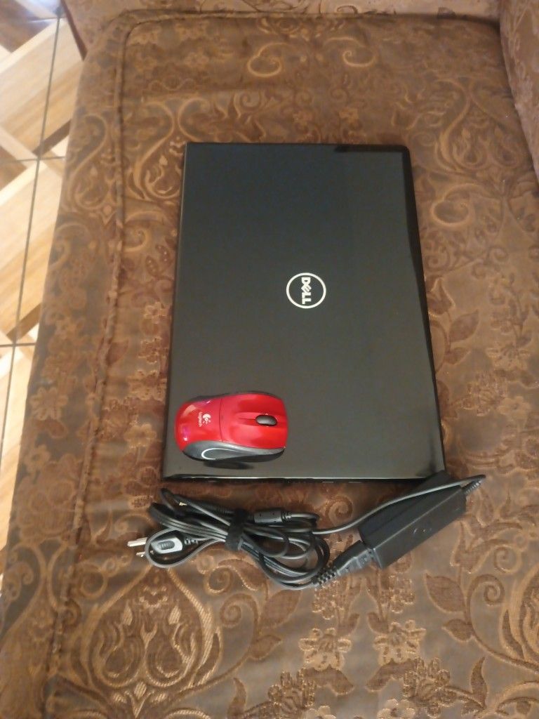 Laptop Dell Inspiron 5555-AMD-8-12gb Ram-128gb HD SSD Solid- Go-od For Studen-ts.