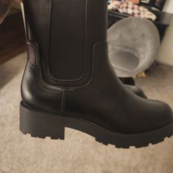 Women's Black Boots