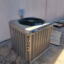 Aire Acondicionado// Air Conditioning Repair