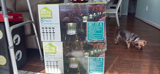 Solar garden lights
