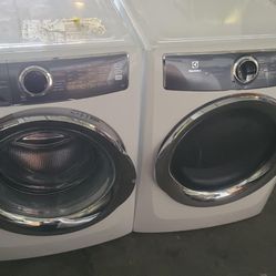 Electrolux Washer And Gas Dryer 
