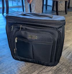 Under seat luggage