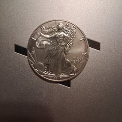 Silver Eagle - 2017 Walking Liberty Dollar .999 Fine 1 Troy oz Silver