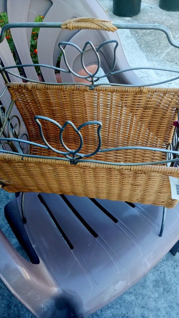 Magazine Rack