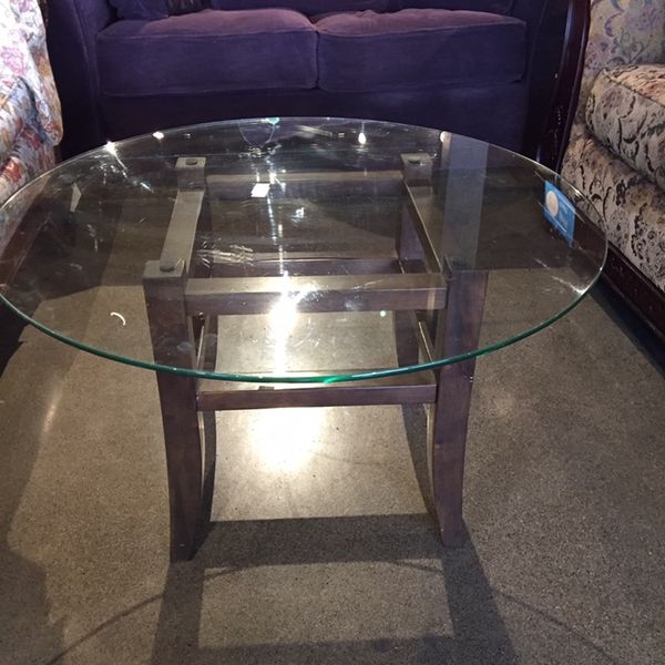 Small Glass Topped Table for Sale in Auburn, WA OfferUp