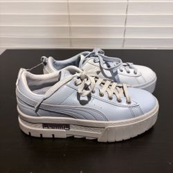 Pumas size 5