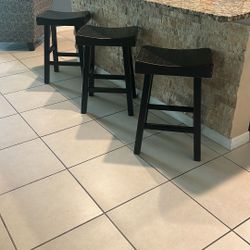 3 Bar Stools