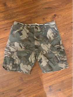 Camo Wrangler Shorts (Size: L)