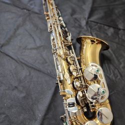 Saxophone 