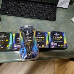 Blade Torq 3 Razor With 78 Refill Blades