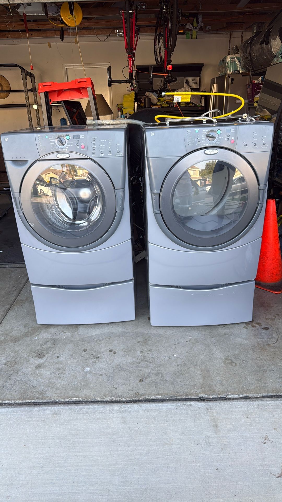 Whirlpool Washer & Dryer Set