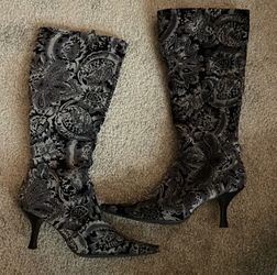 Black Grey Silver Paisley Floral Print Velvet Pointed Toe Kitten Heel Knee Boots