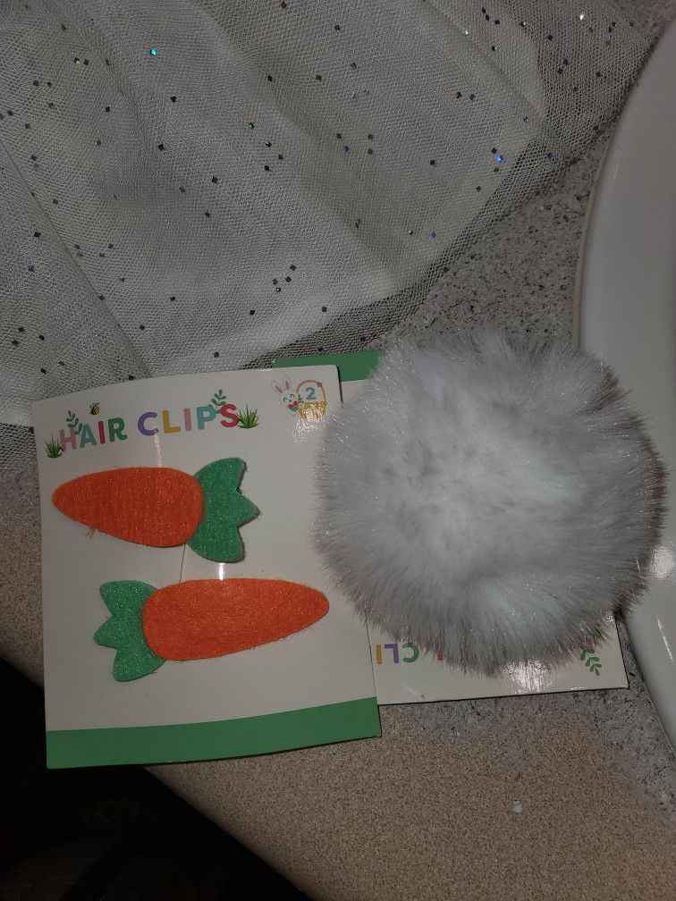New Carrot Clip Set & Bunny Tail Hair Clip