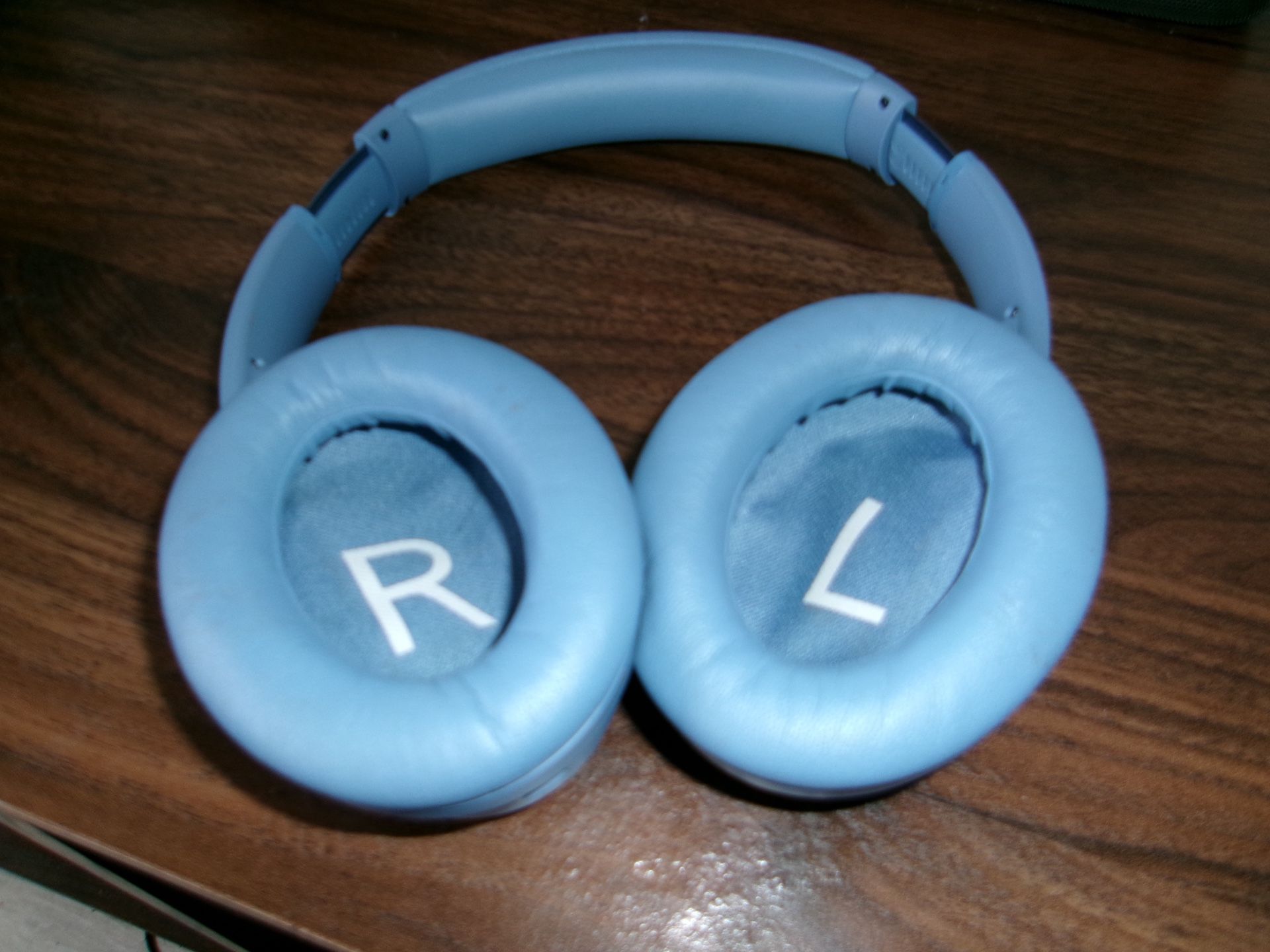 Bose QuietComfort Wireless Headphones – Blue Dusk – Great