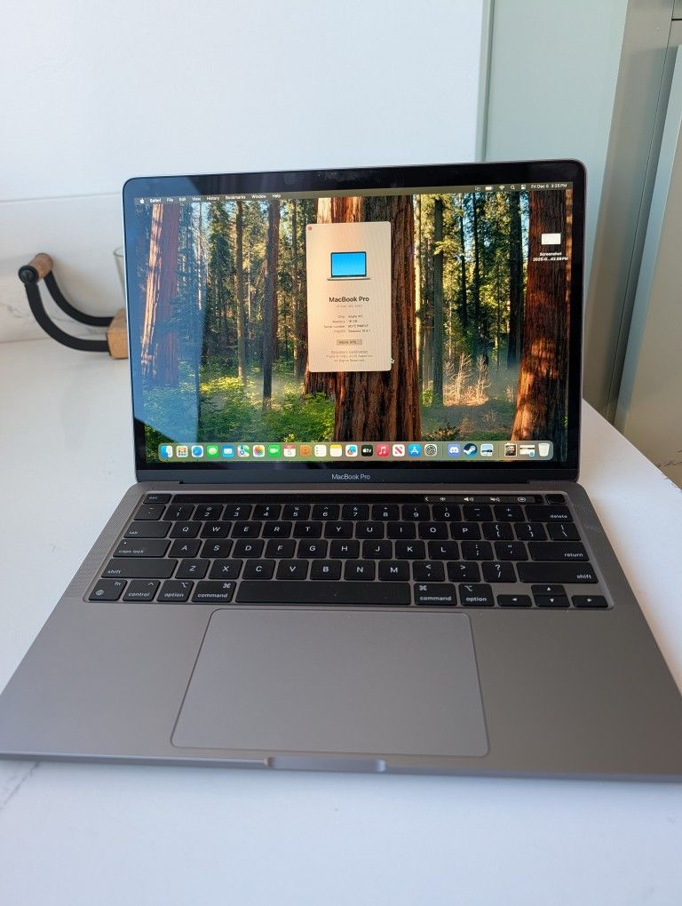 Macbook Pro M2 - Like New - For Trade