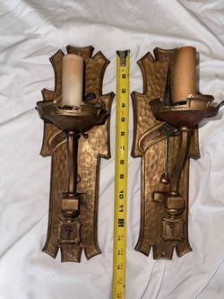 1920s Spanish Revival / Tudor-style cast brass or bronze wall sconce