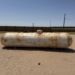1000 Gallon Propane Tank 