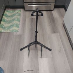 FREE - Guitar Stand