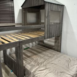 Bunk Bed 
