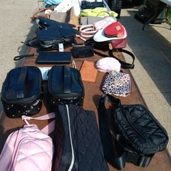 Purses. (Large Bulk)