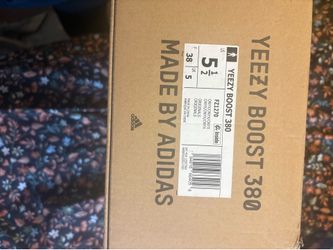 adidas Yeezy Boost 380 Kids Black Sneakers US 5.5