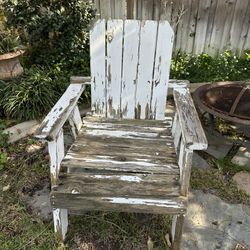 Free Wood Yard Chair