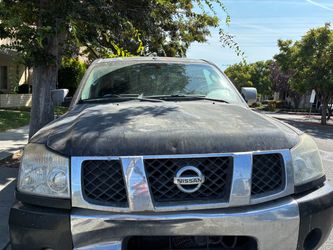 Hardcover for a Nissan Titan