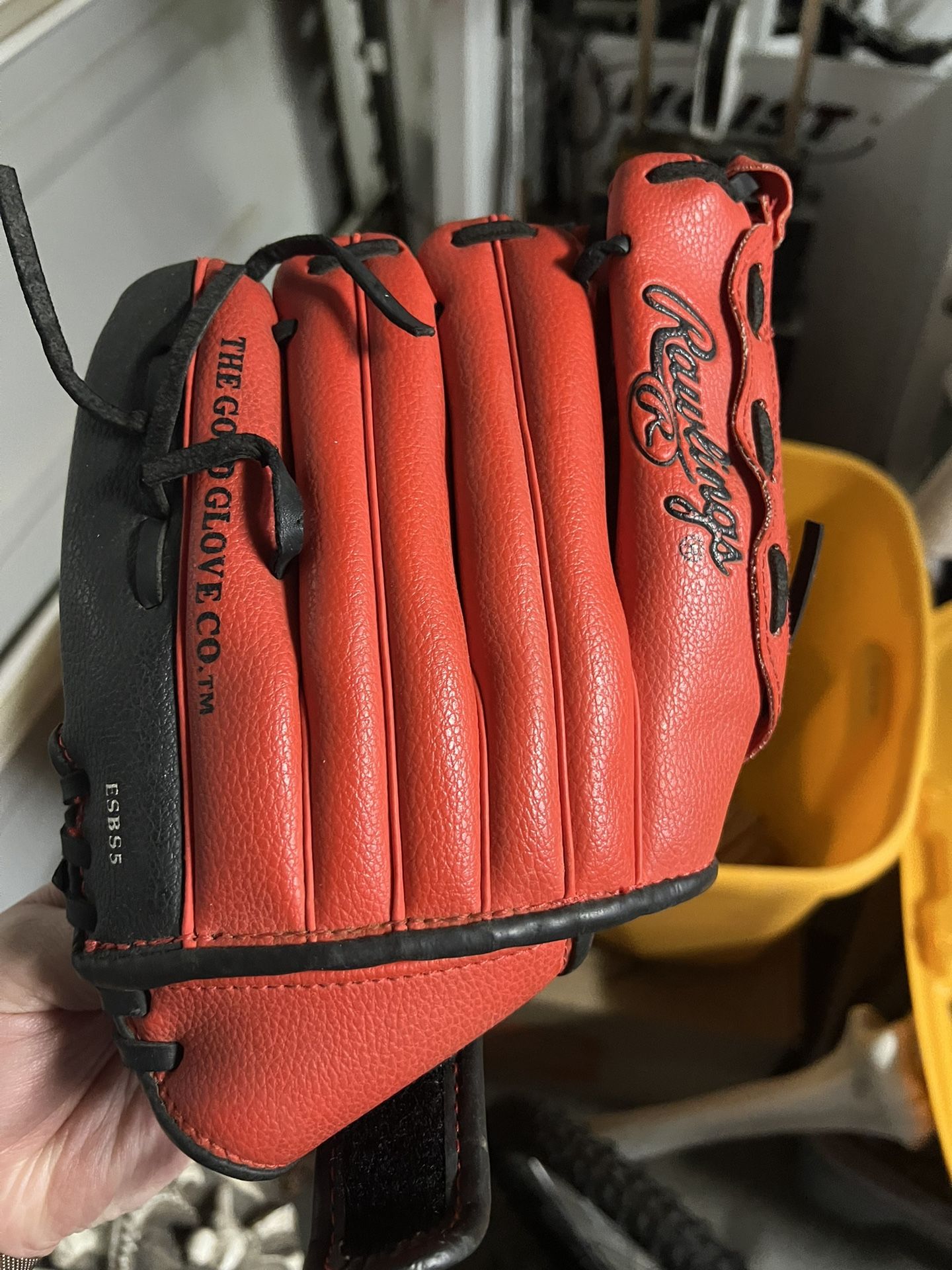Rawlings Baseball Glove