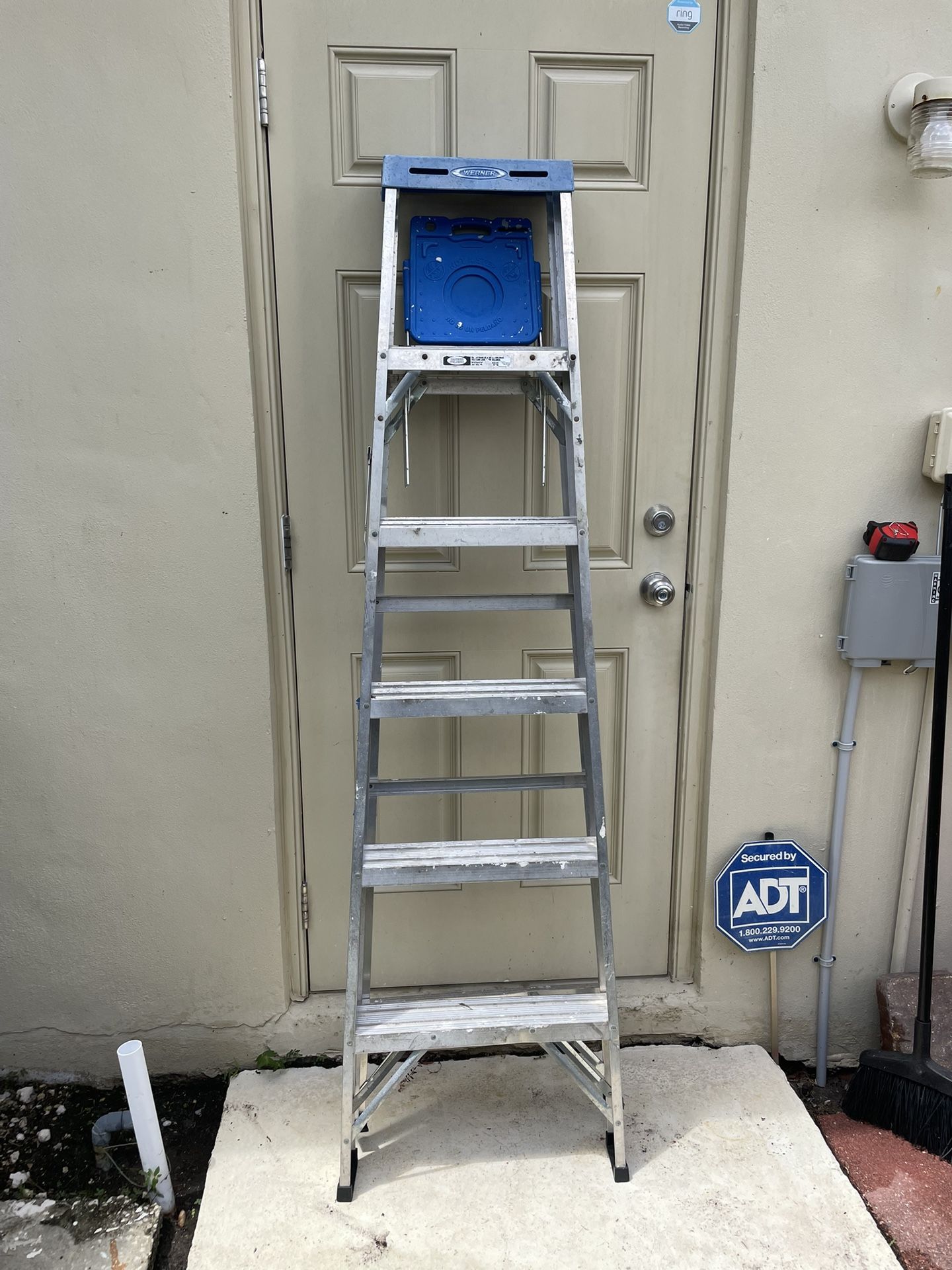 6 Foot Aluminum Ladder,