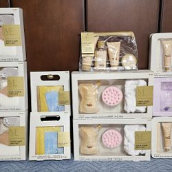 11PC Lot ME Gifts Sets Face, Body, Hair & Nail New In Packages Estate Sale Find!