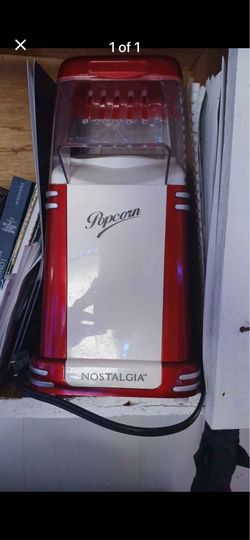 Popcorn maker NOSTALGIA brand