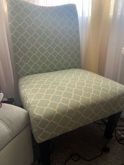 Accent chair