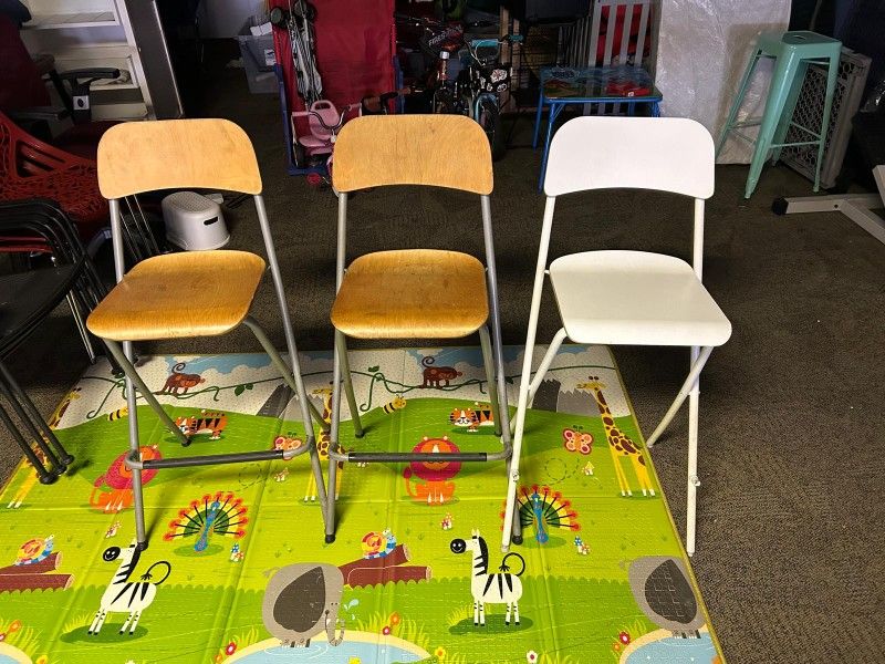 3 Folding High Chairs 