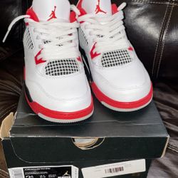Jordan Retro 4s