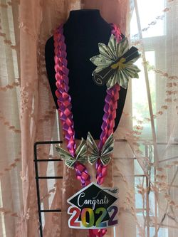 Leis With Money Included $9 Included With $1 Bills