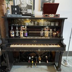 Antique Piano Bar