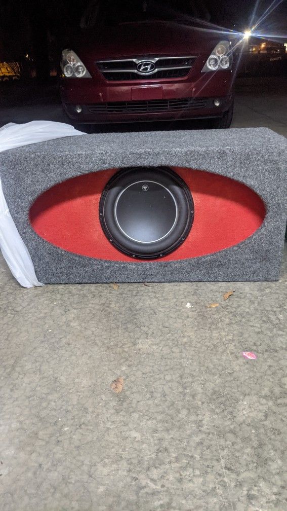 Jl Audio W7 12 Inch Sub. Jl Audio Ported Wedge Box.