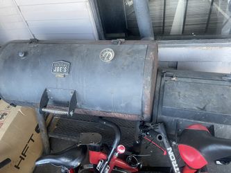 Joe’s Smoker Grill