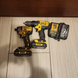 DEWALT IMPACT DRILLS BATTERY AND CHERGER 
